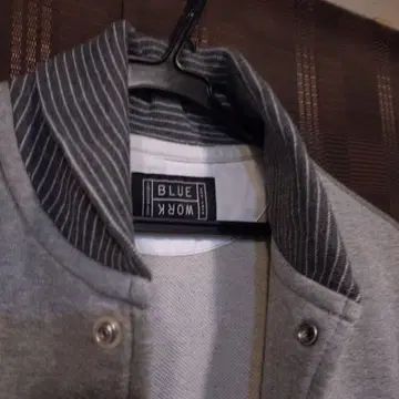 투모로우랜드 BLUE WORK 디자인 아우터