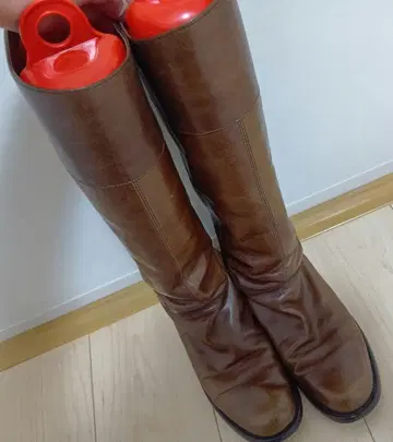 마가렛호웰 아이디어 브라운 가죽 롱 부츠