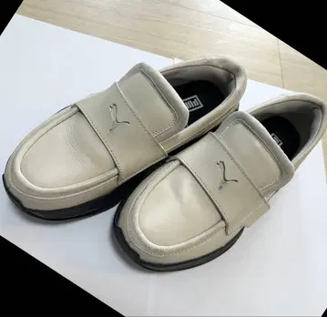 PUMA 로퍼 스니커즈 베이지 22.5