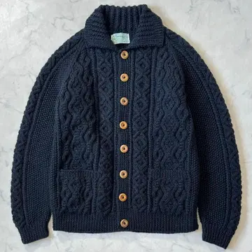 새상품급 인버아란 3A 런버 가디건 케이블 니트 다크 네이비 sx4