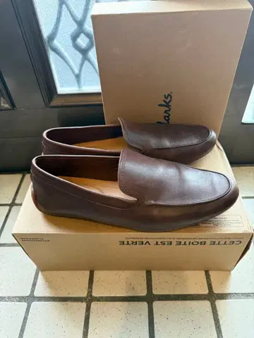 새상품급 클락스 브라운 슬립온 uk8.5