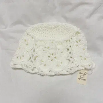 flower motif beanie / white