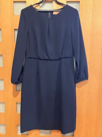 수나우나 네이비 긴팔 원피스 38