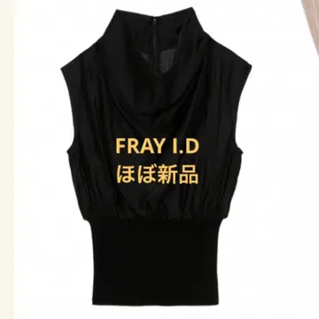 [거의 새상품] FRAY I.D 블랙 슬리브리스