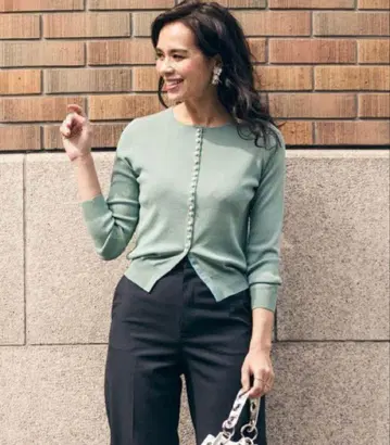 비아지오 블루 Viaggio Blu 펄 버튼 2way 니트 가디건