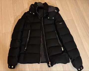 TATRAS 블랙 다운 자켓