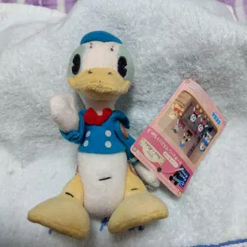 도널드 덕 스트랩 포함 봉제 인형