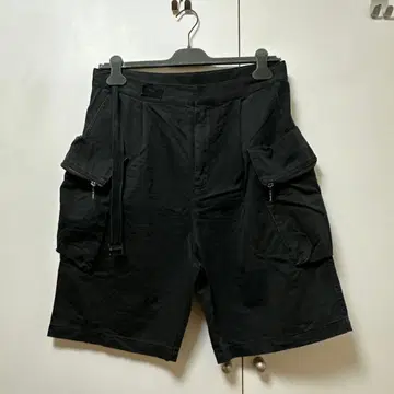 Open Our Hug 카고 숏팬츠 블랙