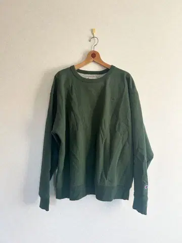 Champion 다크 그린 크루넥 XL
