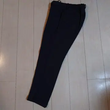 다크 그레이 릴랙스 슬랙스