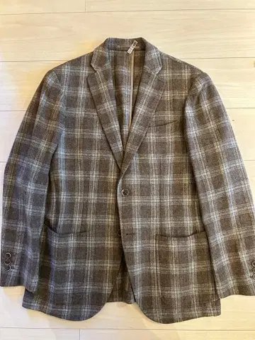 힐튼 테일러드 자켓 라이트 브라운 울 95% 캐시미어 5%