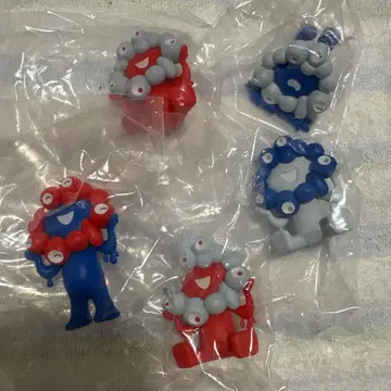 미야쿠미야쿠 피규어 세트