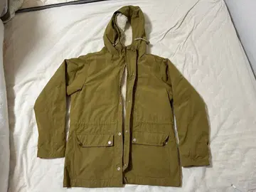 후드 부착 마운틴 후드티 다크 베이지