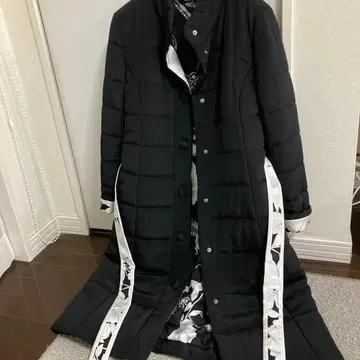 레오나르 경량 코트