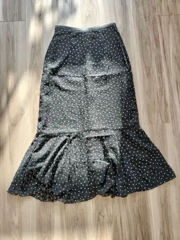 이에나 롱 스커트