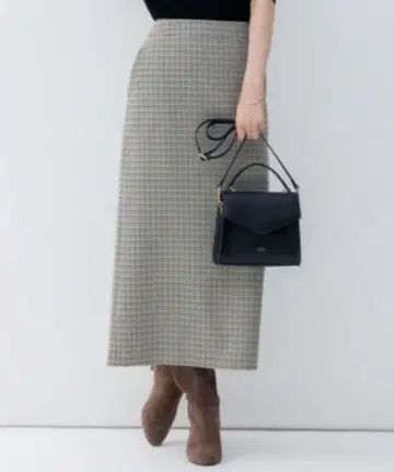 23구 체크 무늬 타이트 스커트