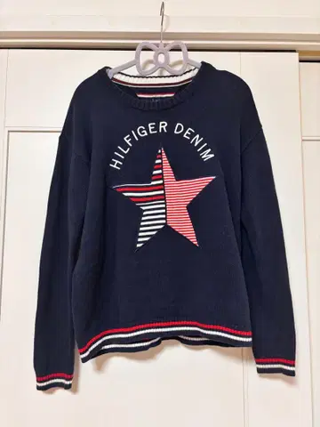 타미힐피거 별의 스웨터