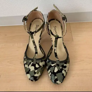 레페토 Repetto 스트랩 펌프스