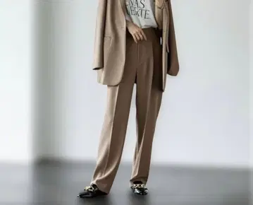 NOBLE 에스테르 소프트 카르제 센터 프레스 팬츠