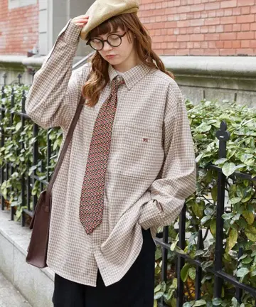 빅 모듬 넘버링 자수 버튼 다운 셔츠