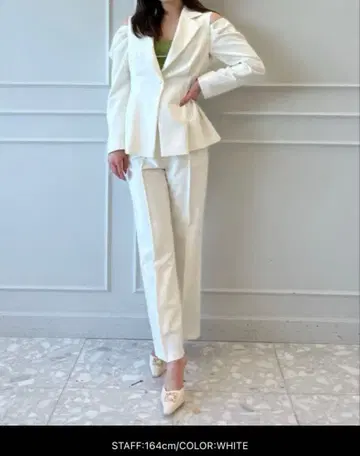 아이렛 벨트 스트레이트 팬츠 화이트 eimyistoire