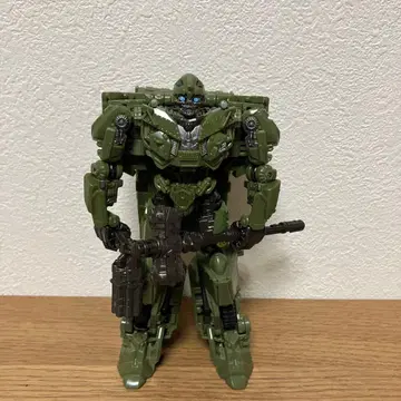 트랜스포머 SS-19 WWII 범블비 스튜디오 시리즈