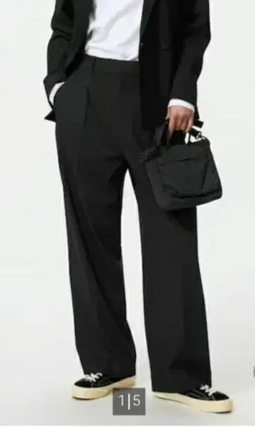 UNIQLO 유니클로 턱 와이드 팬츠 블랙 M