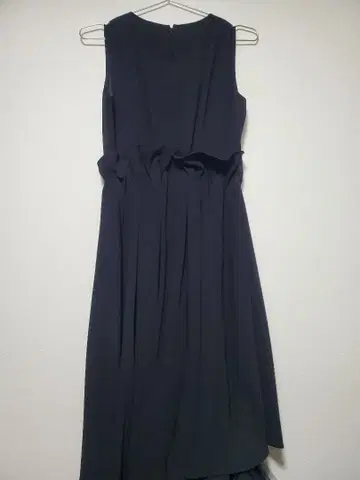 FRAY I.D 블랙 슬리브리스 드레스