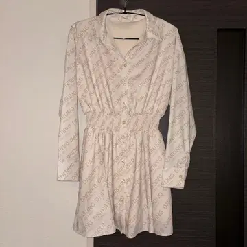 다리치 오블리크 로고 셔링 셔츠 원피스