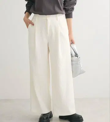 시착만 한 상품 화이트 코듀로이 와이드 팬츠 프리 사이즈