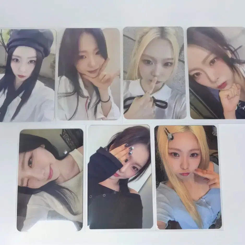 ichillin jiyoon sign pola sign polaroid wts #아이칠린,#포카,#미