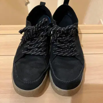 클락스 블랙 스니커즈 가죽