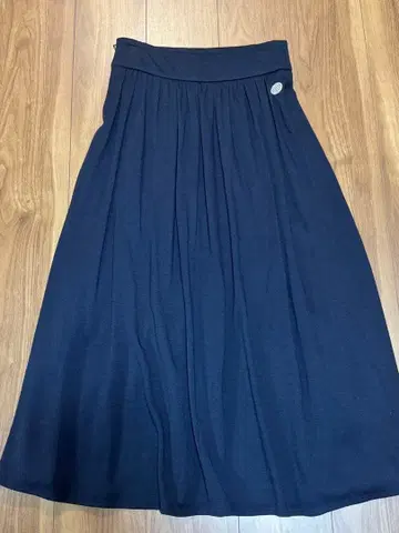 보더스 앳 발코니 니트 롱 스커트