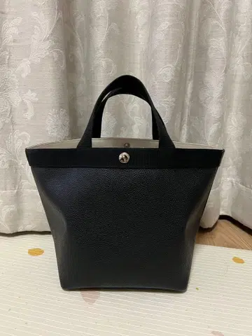 에르베샤 펠리에 707GP 토트백 M 누아르 보트형