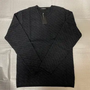 [택 포함 새상품] 하이 니콜 기하학 패턴 JQ 크루넥 니트