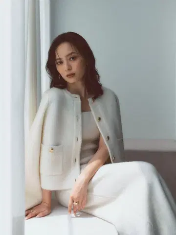 아뉴앙스 캐시미어 블렌드 노카라 니트 자켓 새상품 아이보리