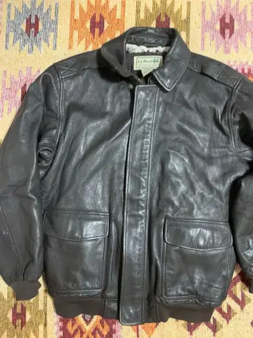 LL Bean 브라운 고트스킨 가죽 A-2 봄버 자켓 XL