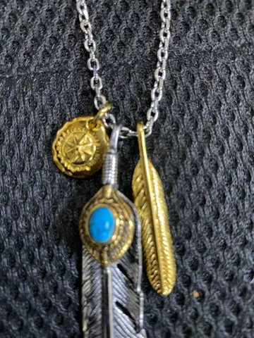 silver KYASYA 스테인리스 삼련 페더 목걸이