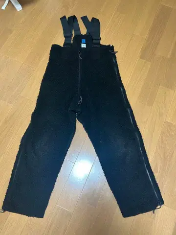 Roku SUNNY SPORTS 블랙 살로펫