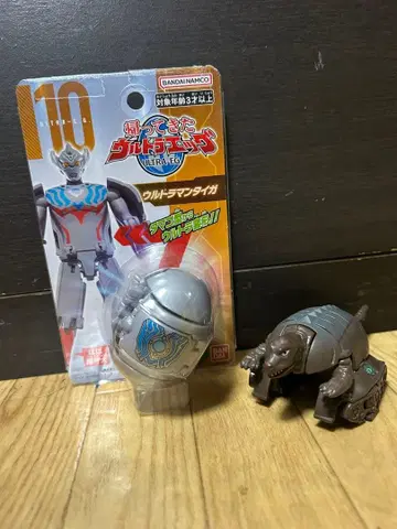 울트라맨 에그 공룡 탱크 타이거 세트 판매