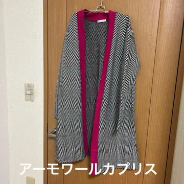 새상품급 아르무아르 카프리스 La Coccinella 헨리본 가디건