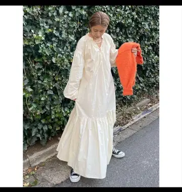 어니그리드 Ungrid 레이스업 티어드 맥시 원피스