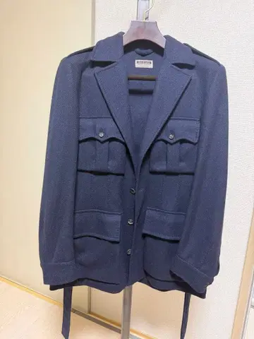 Stile Latino 모델: GUNEPAL