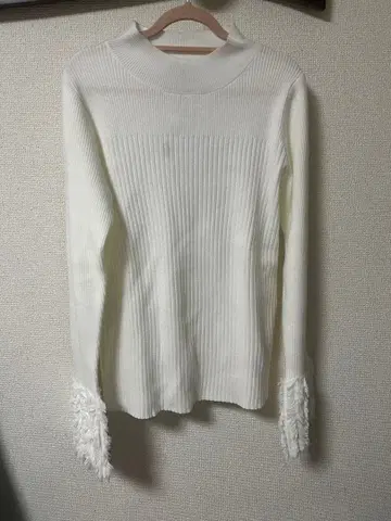 미사용 새상품 니트