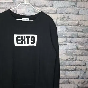 [ 새상품급! ] EXT9 엑설런트나인 블랙 크루넥 트레이닝복