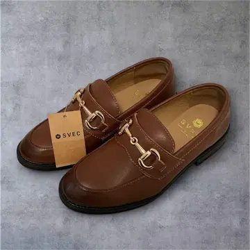 SVEC 브라운 천연 가죽 비트 로퍼 골드 35 슈베크