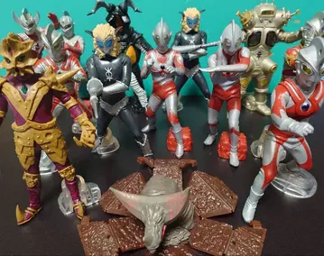 궁극의 루미너스 울트라맨 묶음 판매