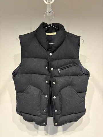 JOURNAL STANDARD 블랙 다운 베스트 M