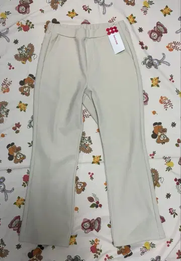 두클라쎄 여성 팬츠 L 사이즈 택 포함 새상품