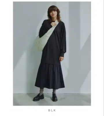 emmi atelier 도킹 롱T 원피스